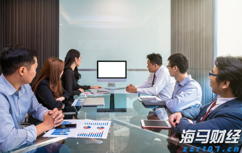 市领导到港北区走访慰问党员