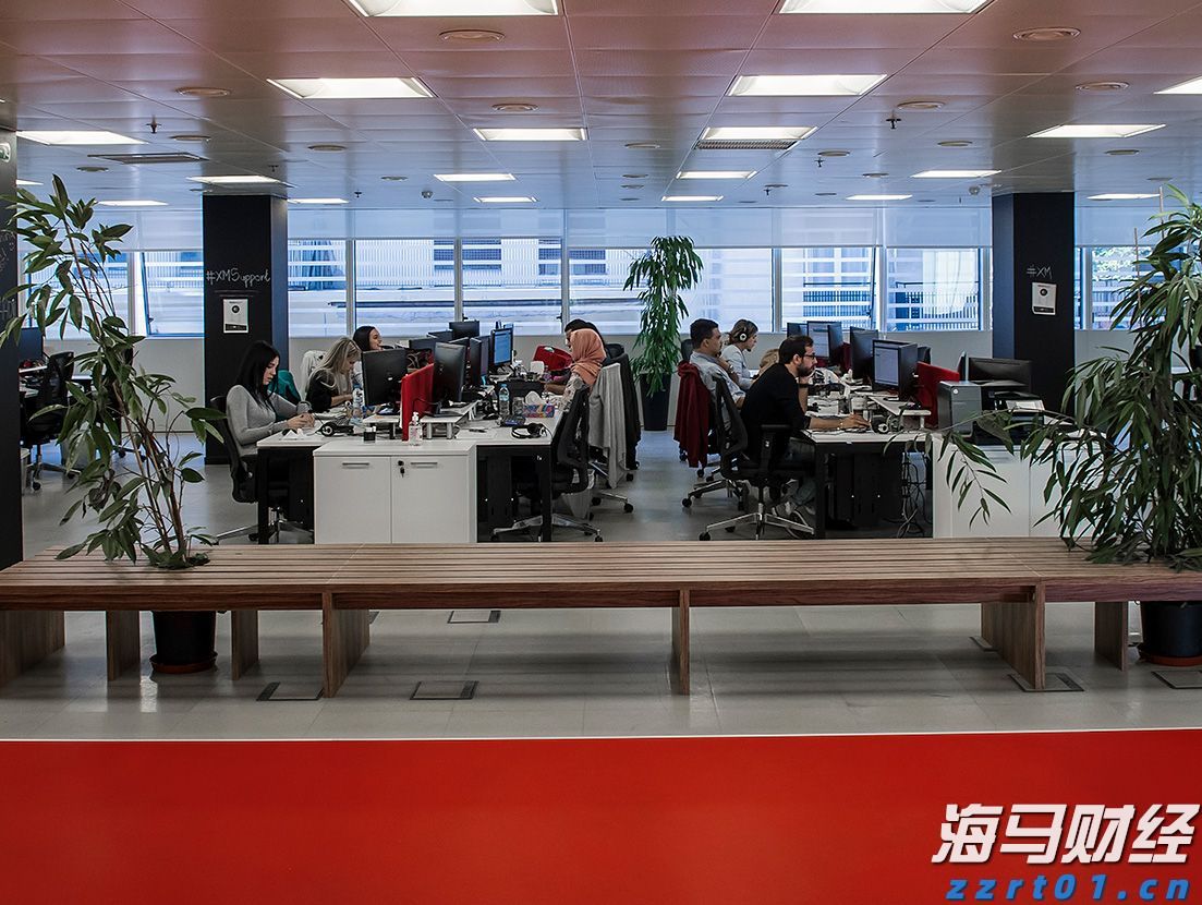 广湛高铁阳春东牵引变电所成功受电启用