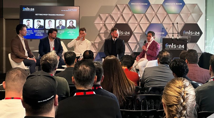 恒指牛熊街货比(70:30)︱8月15日