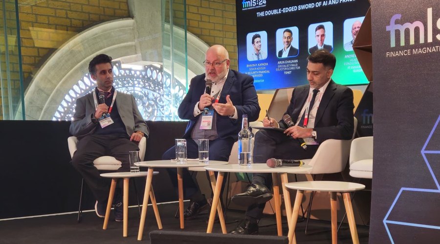 恒指牛熊街货比(70:30)︱8月15日